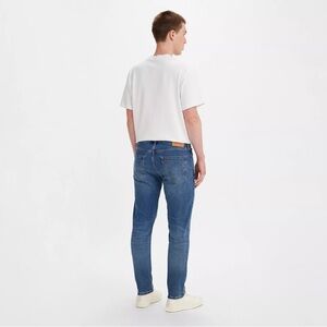 NWT Levi’s men 512 slim taper fit jean 32 x 32